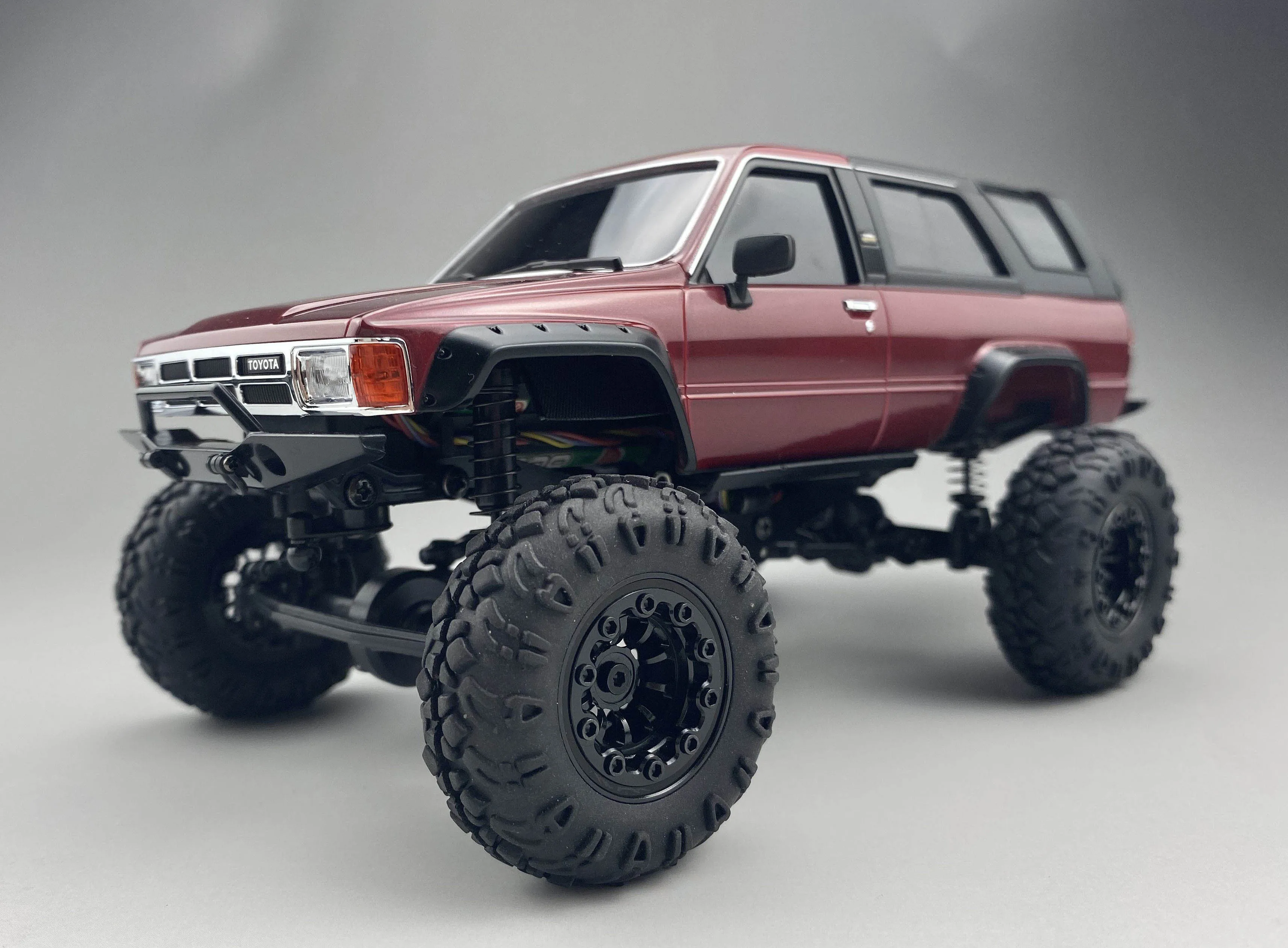 Технические характеристики технические 4 алюминиевые колеса с шинами черного