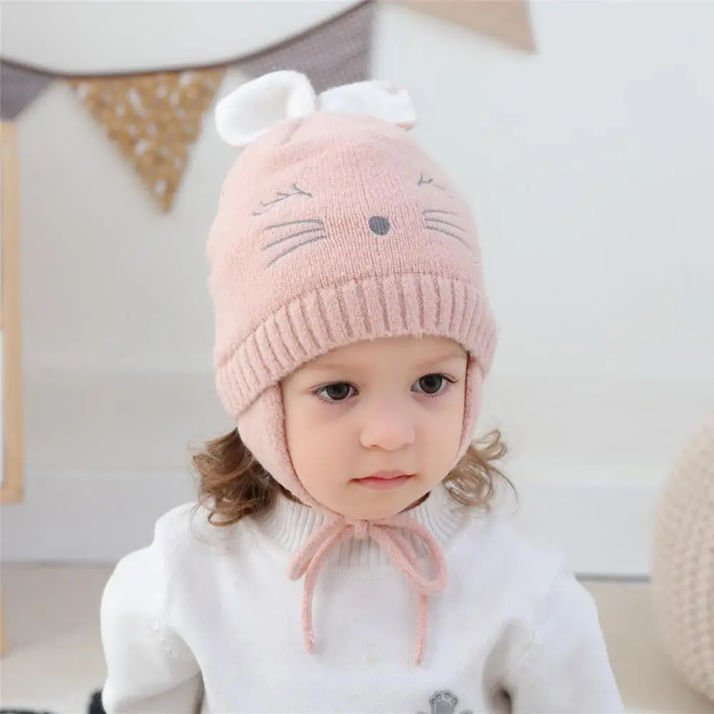 Новинка 2019 Детские осенне-зимние шапки с вертикальными ушками и мигающим