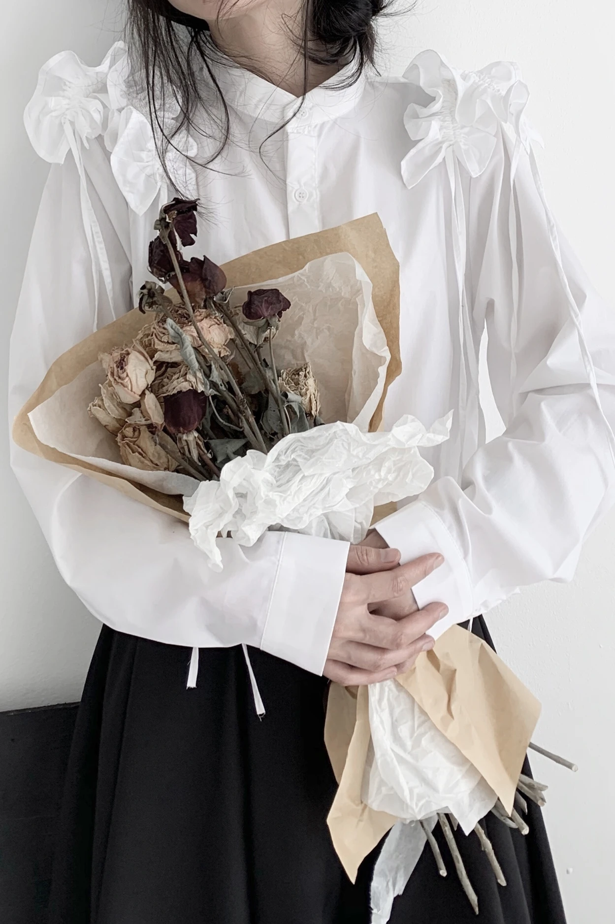 

Shirt women 2021 women's Korean stlye summer temperament long-sleeved round neck shirt with wooden ears design sense versatile