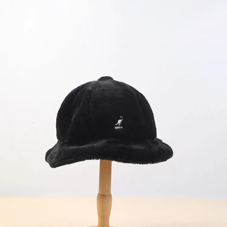 Шапка рыбака женская теплая плюшевая Панама в японском стиле милая однотонная