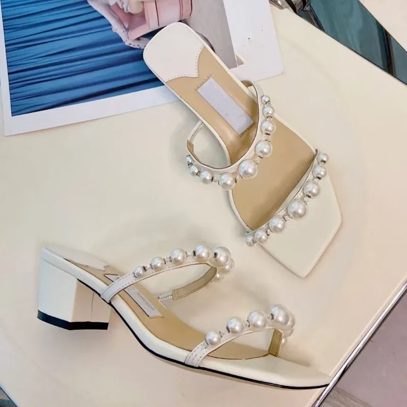 

2021 ladies mid-heel sandals, thick heel pearl decoration outdoor summer slippers