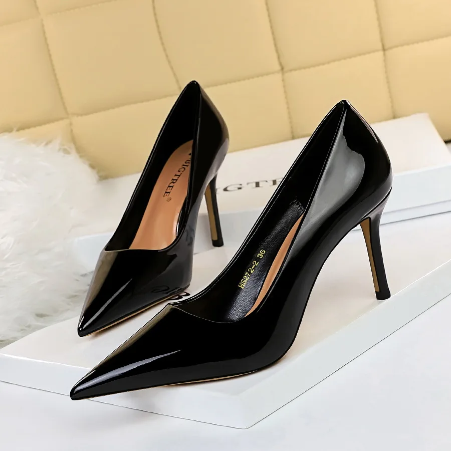 2021 New Women Yellow Blue 8.5cm High Heels Pumps Patent Leather Female Scarpins Office Pointed Toe Tacons Pumps Shoes Plus Size