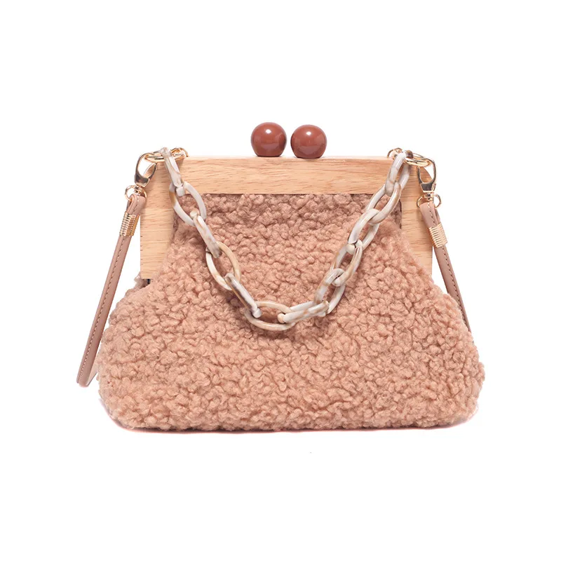 

Women Bag New Korean Plush Messenger Bag Female Fashion Wild Autumn Winter Clip Shoulder Bag B694
