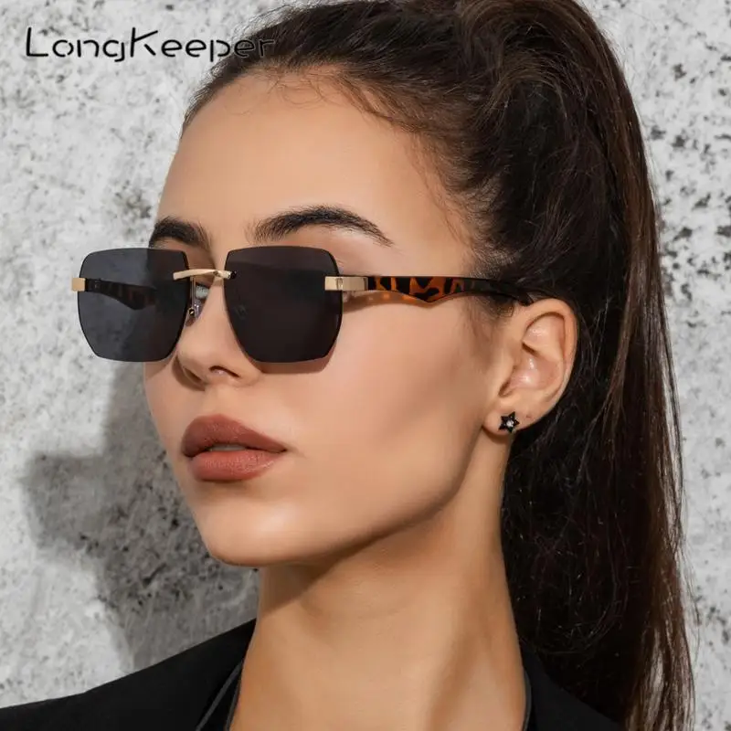 

Женские квадратные солнцезащитные очки, большие очки, пикантные декоративные очки, винтажные очки, большие градиентные очки, женские очки