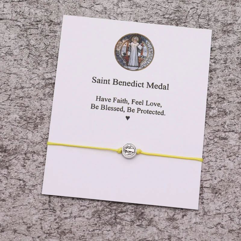 Браслет в виде Красной ленты с изображением святого бенедика | Украшения и