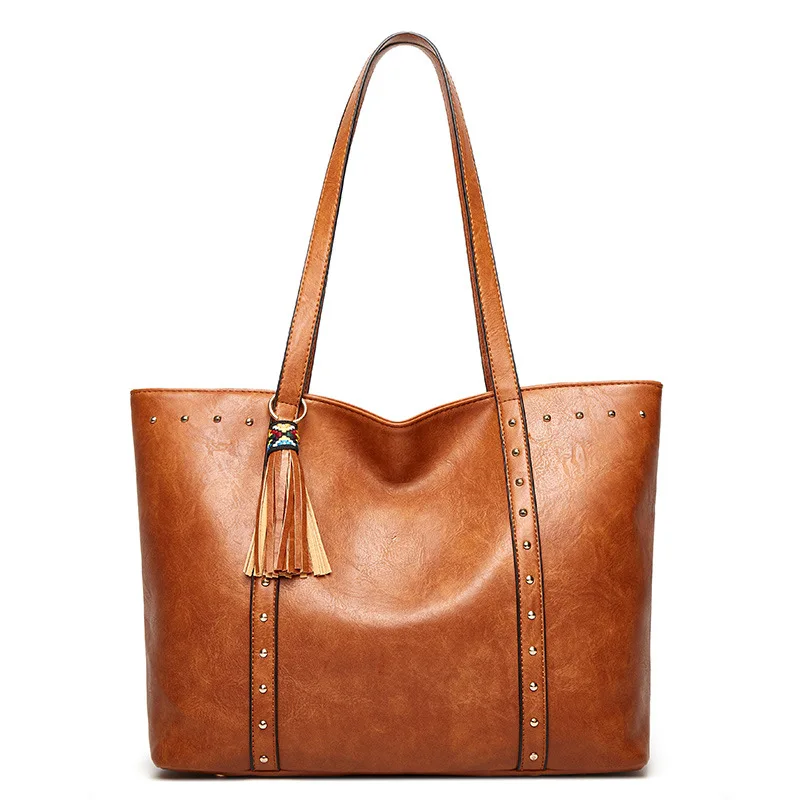 Women's Retro Rivet Bag Large Capacity Shoulder Bag Female High Quality PU Leather Handbag and Purses Simple Style Bag for Women