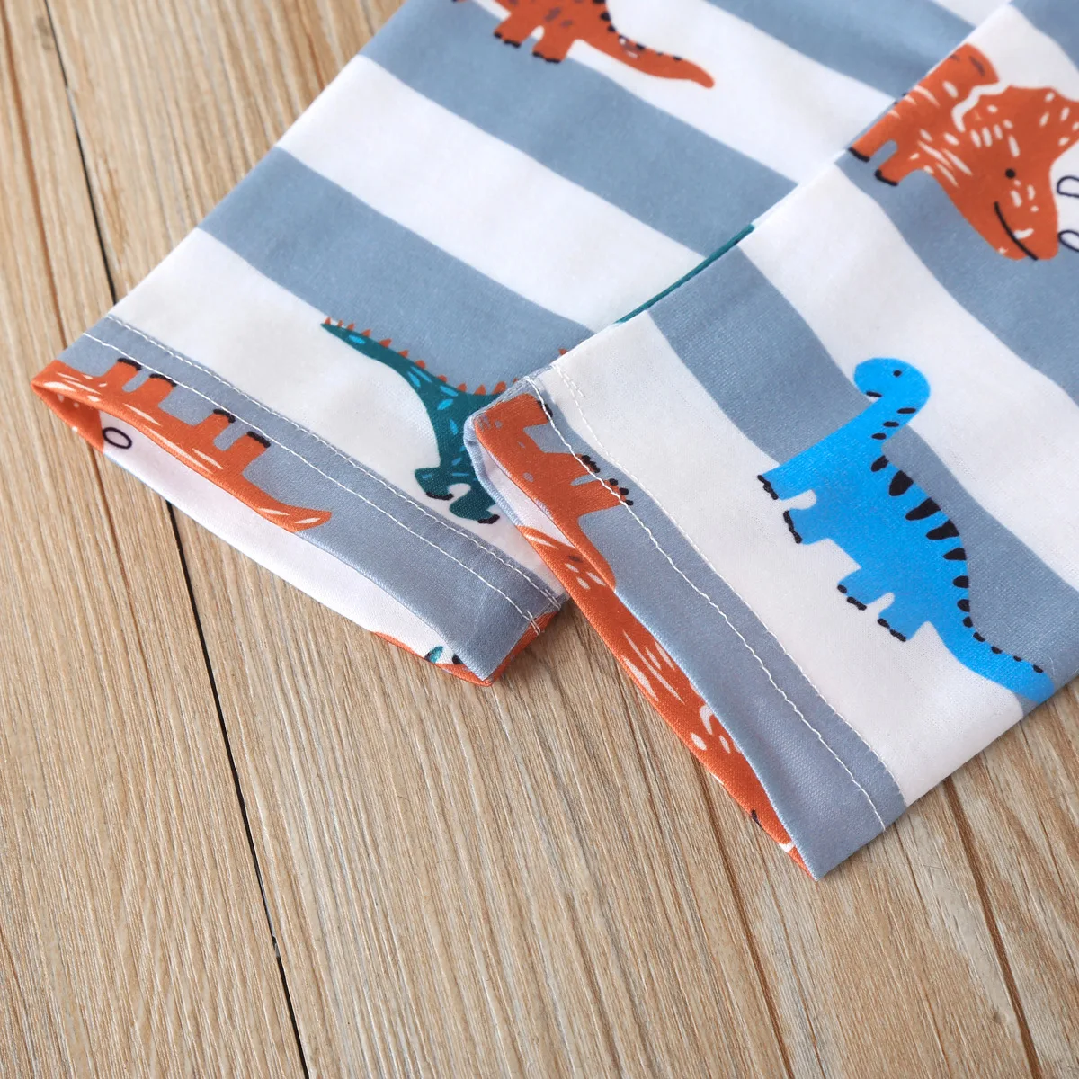 2021 г. Комплекты детской одежды с динозавром Весенняя хлопковая рубашка рисунком