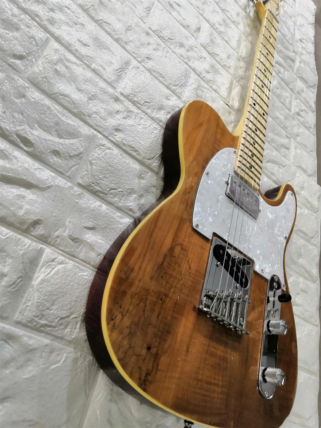 Заводская Одежда высшего качества tlr гитара с КоА шпон сверху белый ледяные цветы