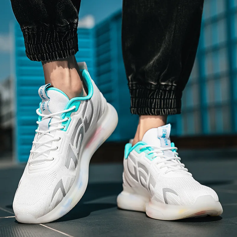 Рисунок 4 - Мужская повседневная обувь