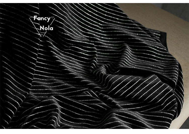 Бархатное матовое бархатное платье в черную полоску из корейской велюровой