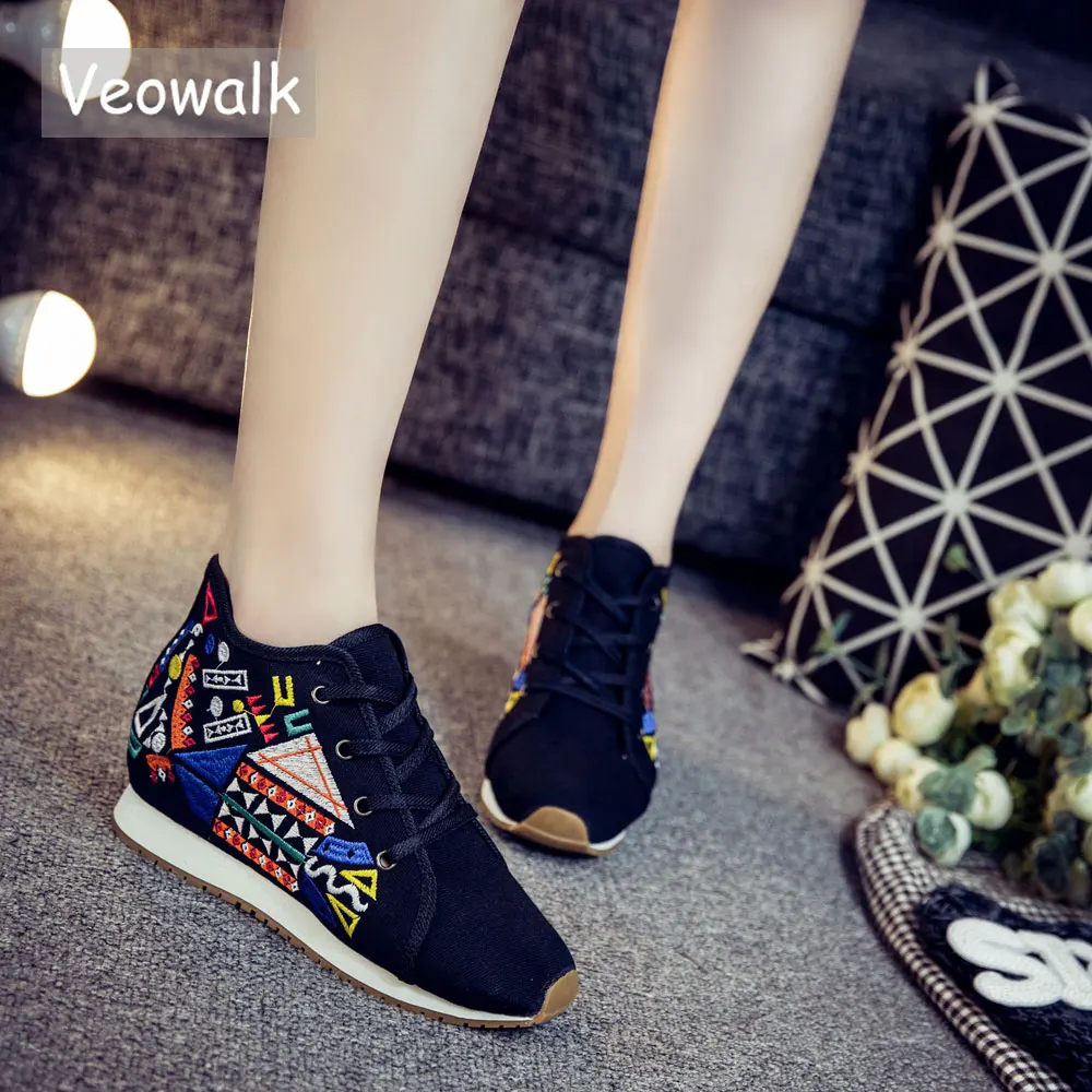 

Veowalk Geometry Embroidery Women's Mid Top Canvas Travel Shoes Lace Up Soft Denim Cotton Ladies Casual Platforms Zapatos Mujer