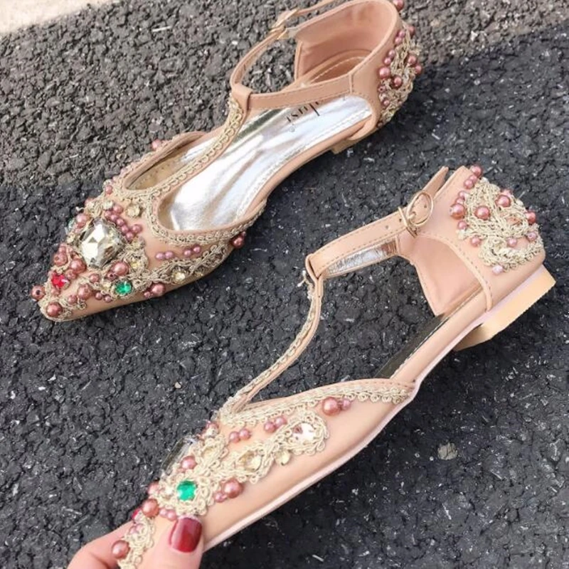 

New Fashion Crystal Embellisehd Flat Shoe 2020 Sexy Pointed Toe Woman Wedding Shoe T-strap Rhinestones Dress Shoe