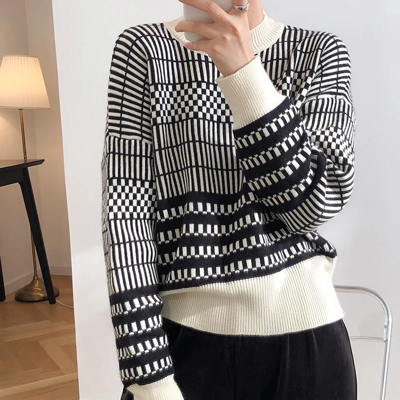 Вязаный пуловер свитер женский в полоску клетку хит цвет теплый подиум джемпер