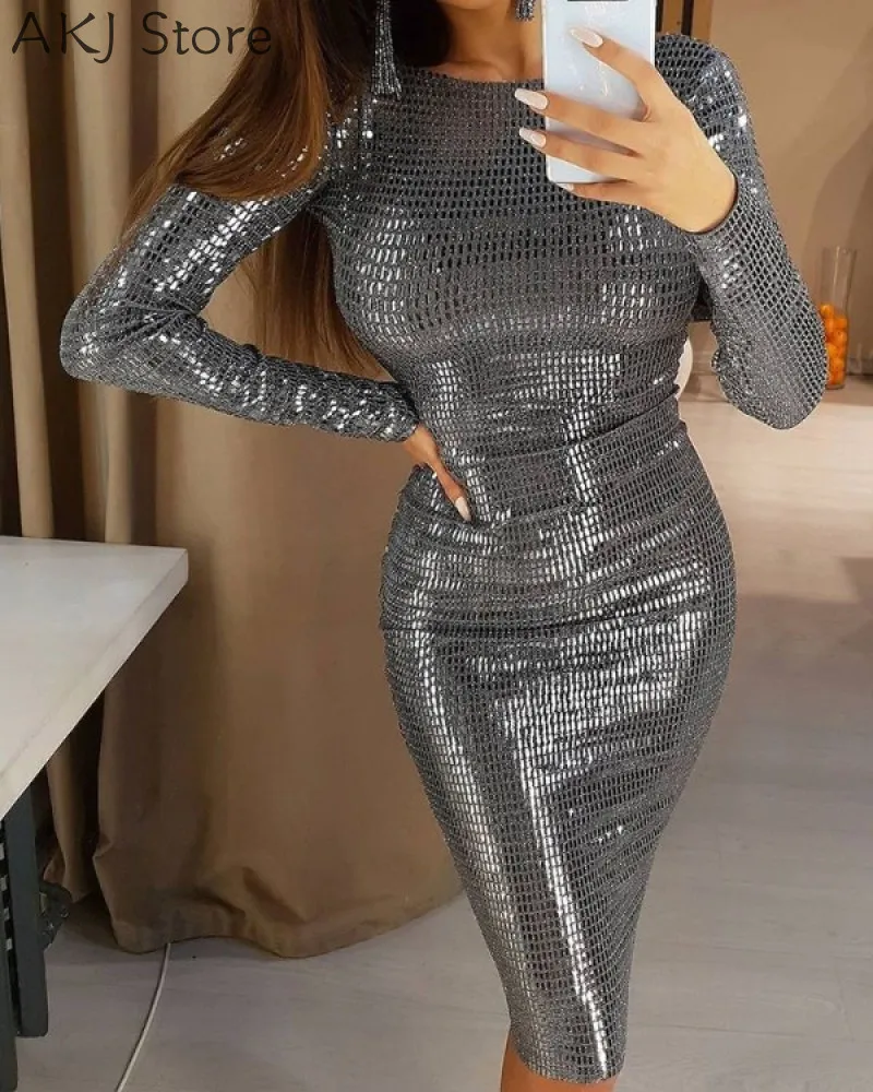 

Silver Sequined Backless Sexy Dress Long Sleeve Backless Skinny Sequin Dress