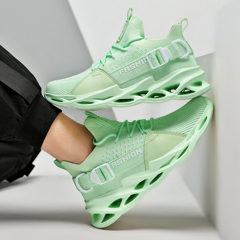 Кроссовки женские на массивной платформе дышащие модные дизайнерские сникерсы