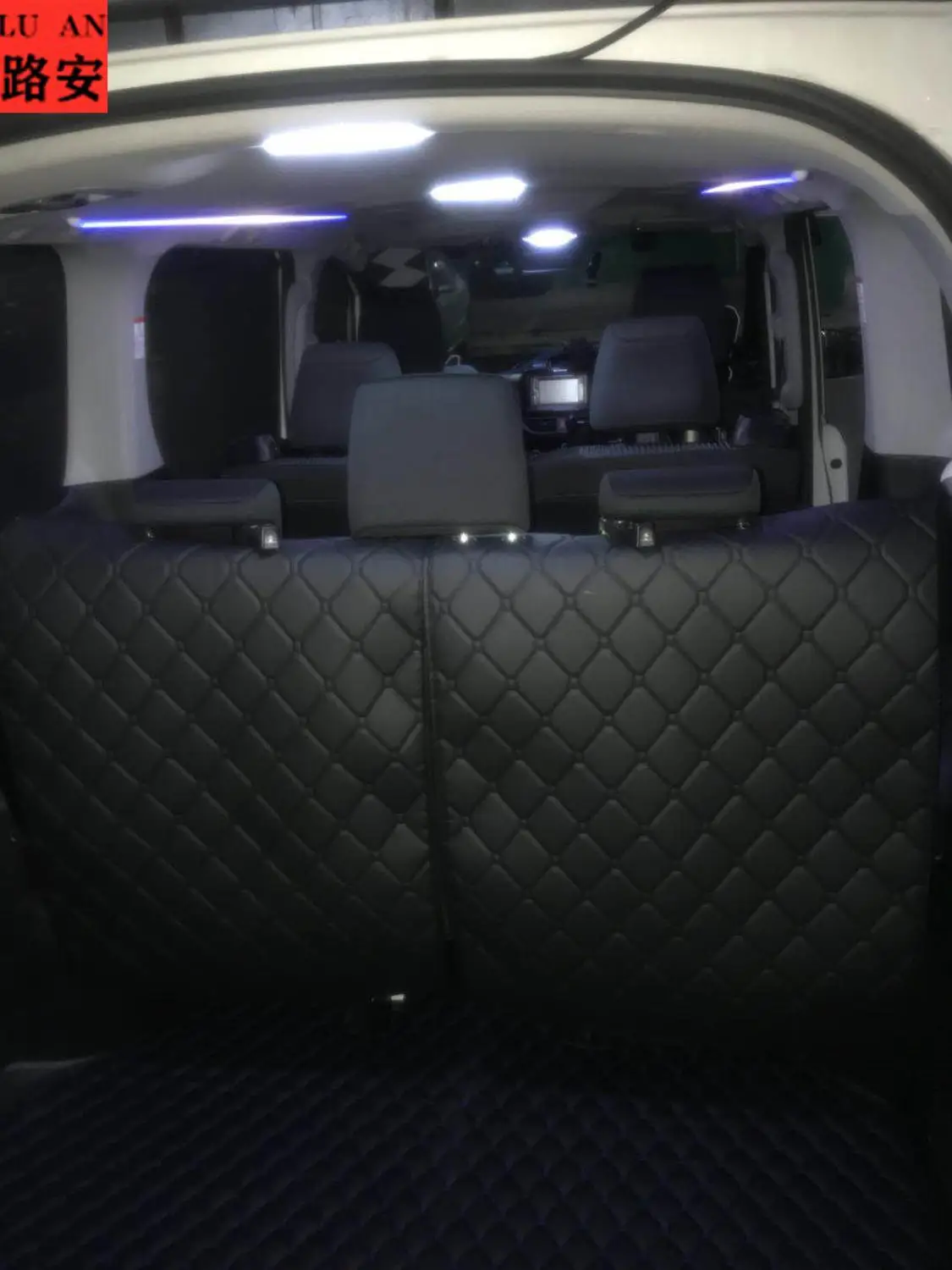 Подходит для 14-19 правой титановой Toyota Noah/Voxy/Esquire 80 серии специального назначения Защита окружающей среды FlavorlessFootpad
