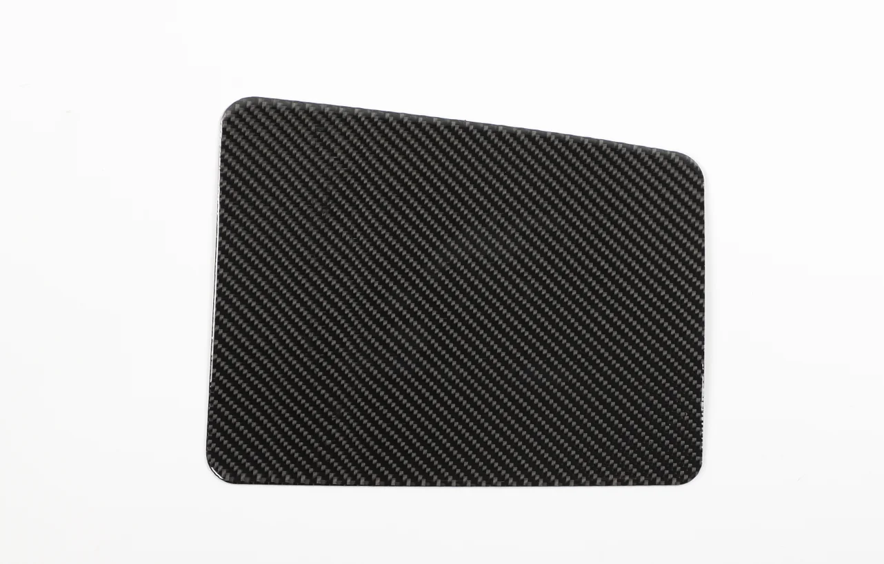 Чехол из углеродного волокна для центральной консоли приборной панели Suzuki Jimny 2019