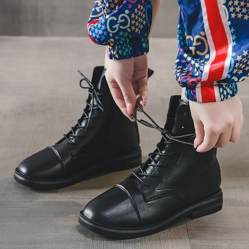 

Spring and Autumn Women Ankle Boots British Style Ins Fashion Ladies Flat Boots Tide Plush Black Women Boots