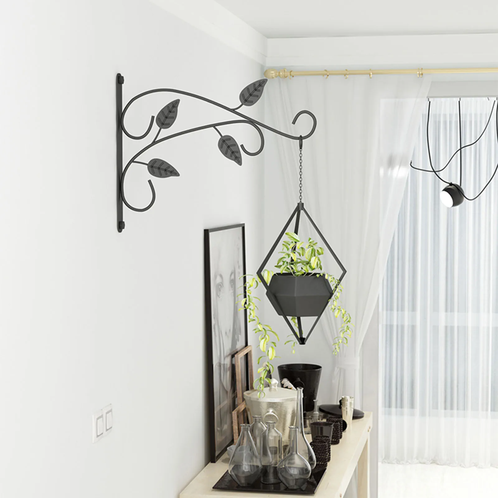 

Flower Stand, Wall-Mounted Metal Bracket Decorative Rack Outdoor Plant Hanger for Balcony Backyard, Black