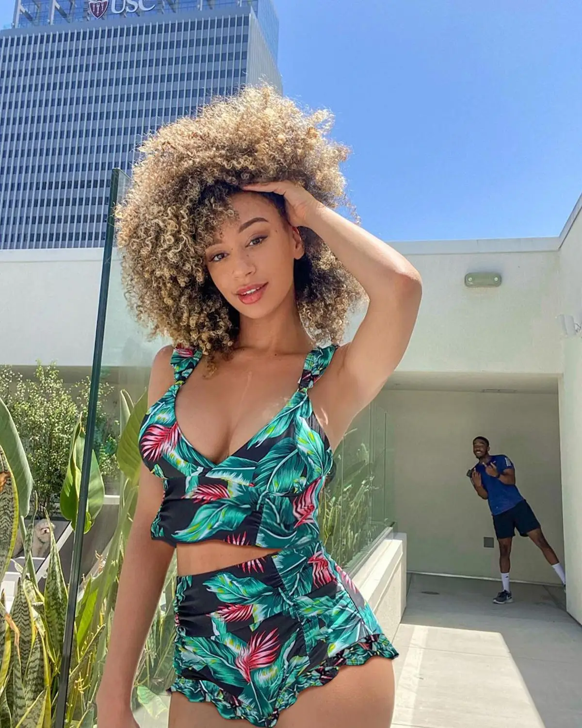 

New sexy casual print women's two piece summer fashion U-neck sleeveless vest and Shorts Set