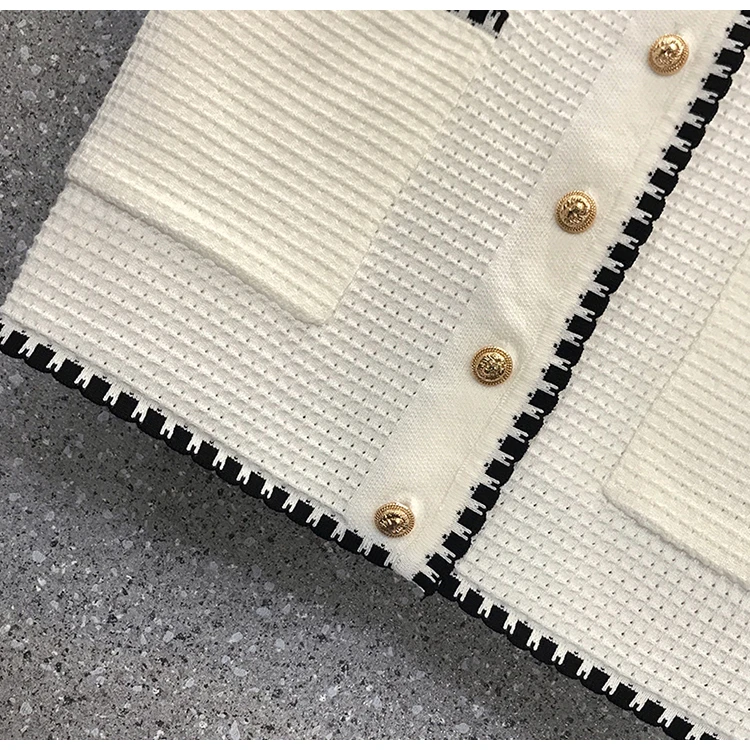 

Korean Fashion Office Lady Plus Size Women's Clothing Summer Loose Fashion V-Neck Single Breasted Knitted Solid Color Top Thin