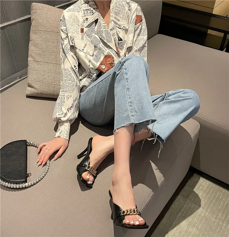 

Square toe open toe high-heeled womens shoes summer new stiletto high-heeled metal decorative fashion sandals and slippers women