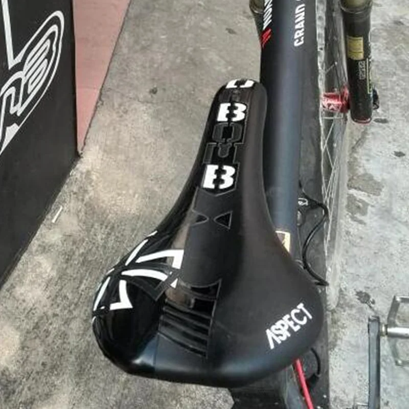 

TAIWAN DA BOMB ASPECT MTB Road Bicycle Saddle PU Leather CR-MO Integrated Mountain Bicycle Off Road Seat Anti-shock Seat For Men