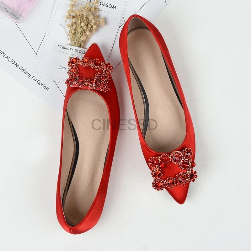 Гладкие атласные женские балетки на плоской подошве Обувь с украшениями в виде