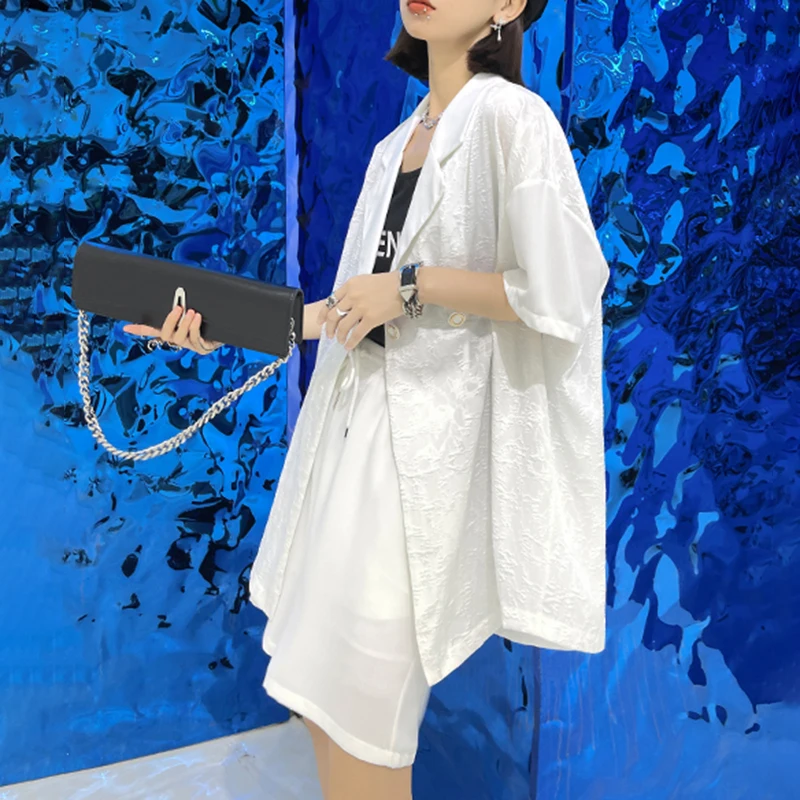 

[EAM] Wide Leg Shorts Big Size Two Piece Suit New Lapel Long Sleeve Black Loose Fit Women Fashion Spring Summer 2021 1DE1013
