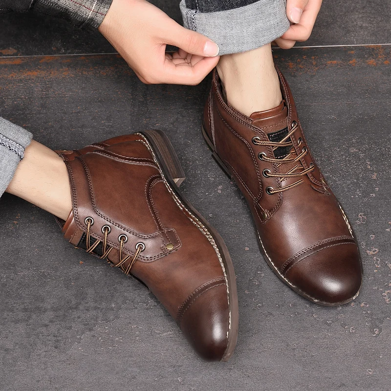 

Boots Men High Top Men Casual Shoes lace up Brand Fashion Motorcycle Boots Leather Men handsome comfortable Retro leather boots