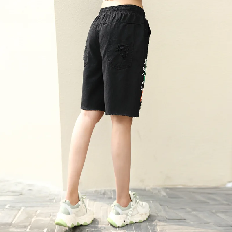

Max LuLu 2021 Korean Design Summer Women Printed Vintage Denim Shorts Ladies Elastic Ripped Holes Jeans Girl Loose Punk Trousers