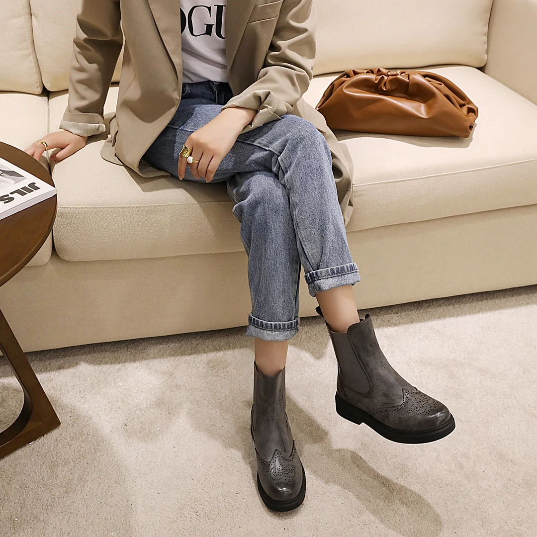 

Chelsea Boots for Women Short Plush Carved Bullock Elastic Band Ankle Boots Pure Handmade Customization Leather Shoes Large Size