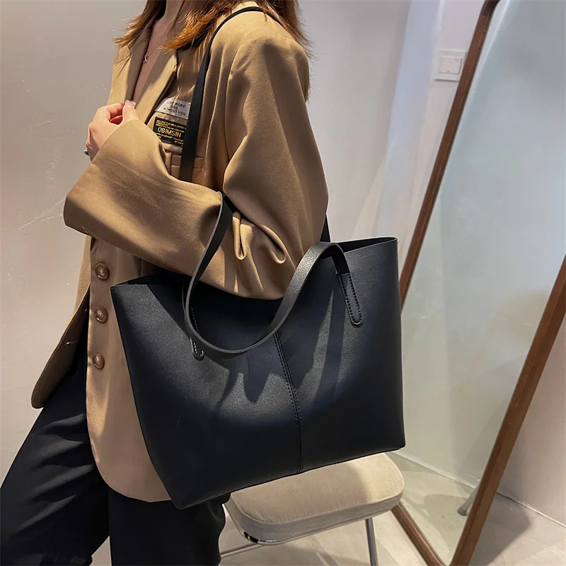 

Bag Women's New Simple and Fashionable Tote Bag Commuter Portable Women's Bag Large Capacity Single Shoulder Solid Color Bag