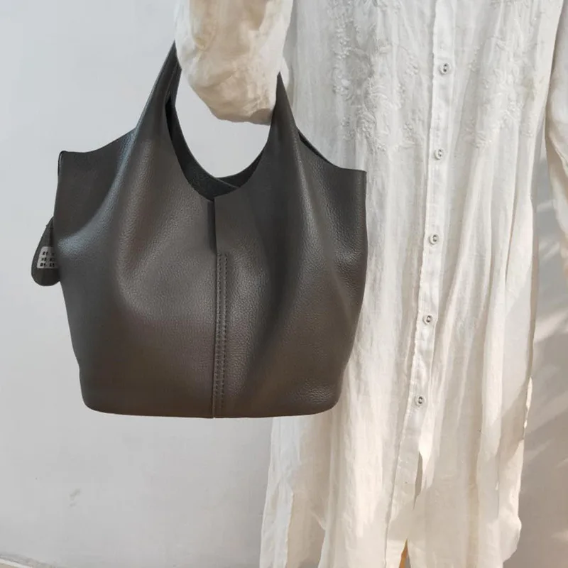 Retro 2020 new leather soft Tote casual handbag women