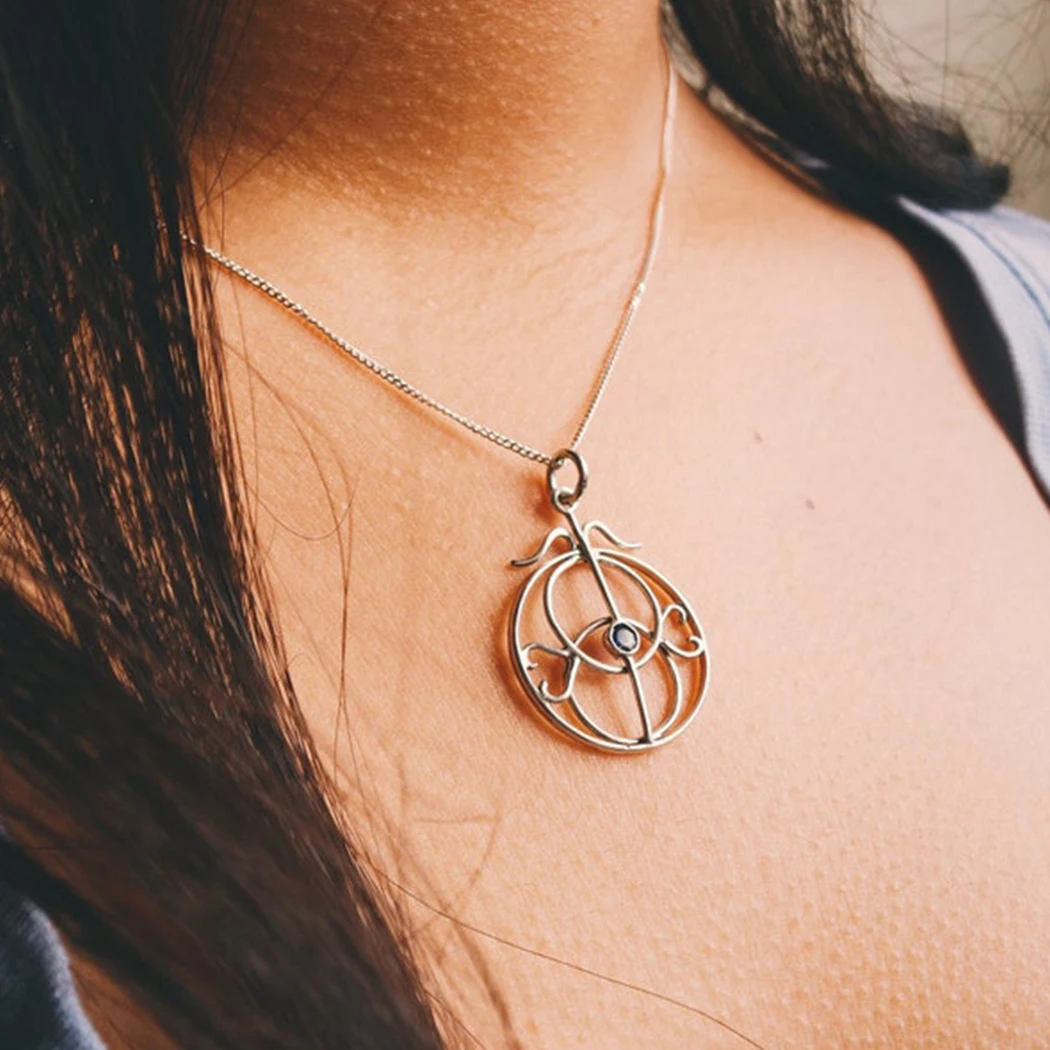 

Eye Of Elena Necklace for Women Girls Throne Of Glass Bookish Pendant Chain Silver Color Magic Bookish Charm Jewelry Gifts