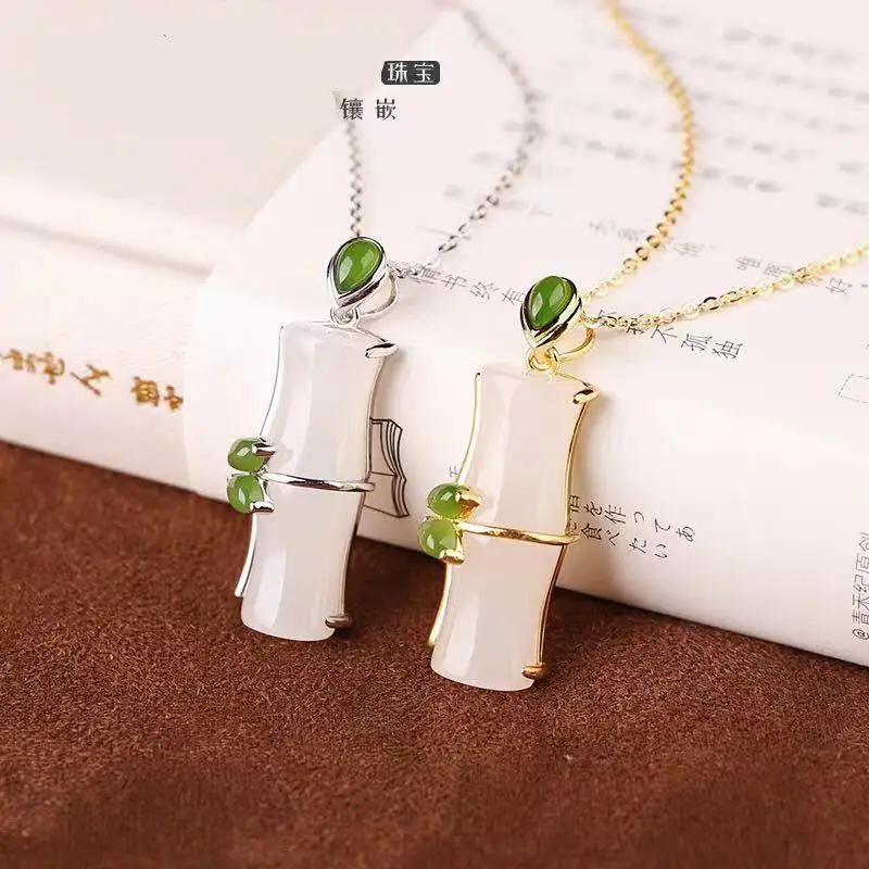 

Кулон из серебра 925 пробы с зеленым бамбуком и нефритом