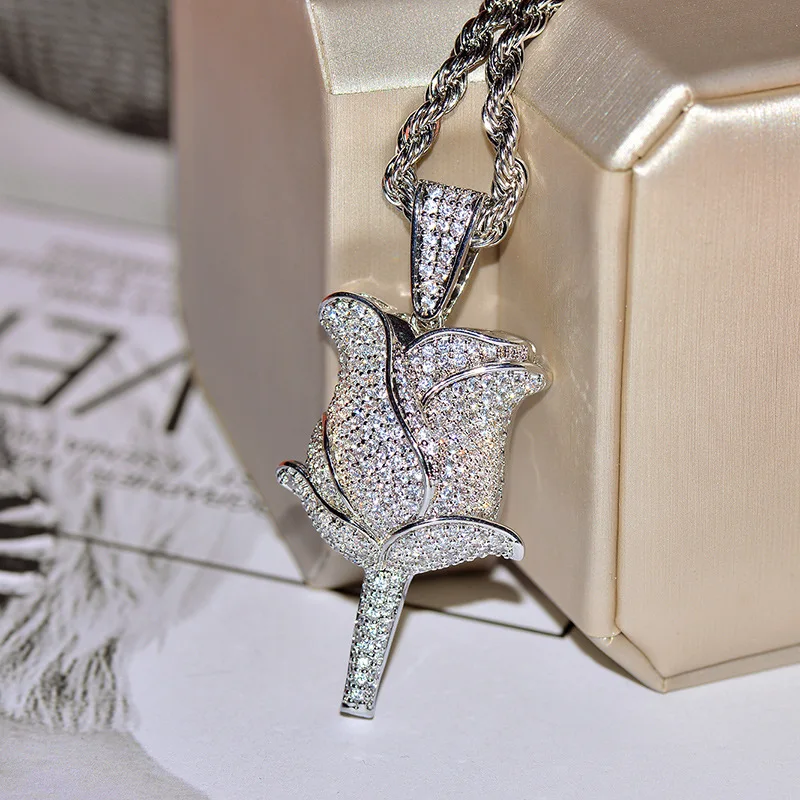 

European and American Hot Fashion Brand Rose Shape Pendant Slightly Inlaid with Zircon Personality Hiphop Necklace Accessories