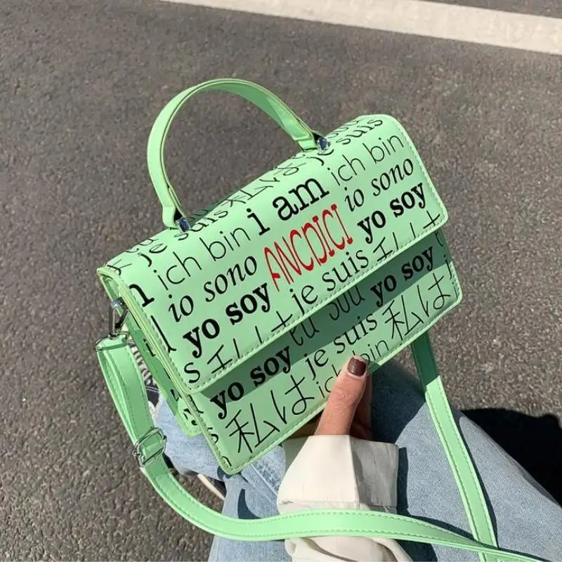 

Bolsos Mujer De Marca Famosa 2020 New Ladies Hand Bag Trendy Luxury Handbags Fashion Letter Graffiti Small Purses Crossbody Bag