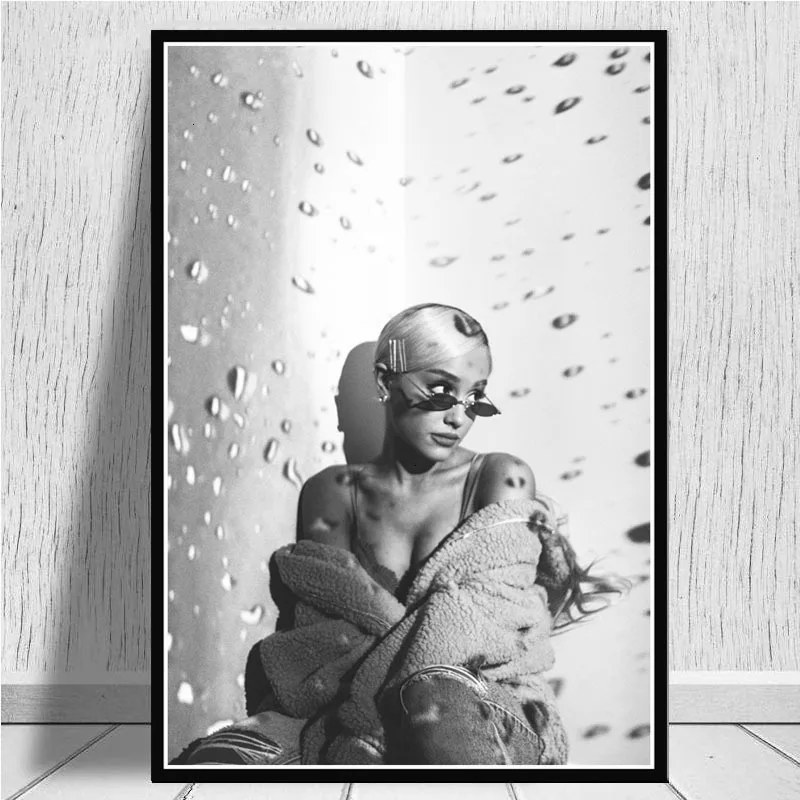 Плакаты и принты Ариана Гранде с изображением музыкальных певец картины на