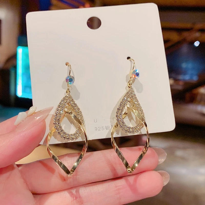 Женские серьги-гвоздики в стиле ретро серьги с длинными подвесками виде темных