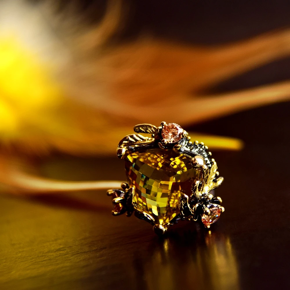 Вечерние кольца с фианитом кольцо золотистого цвета без свинца | Украшения и