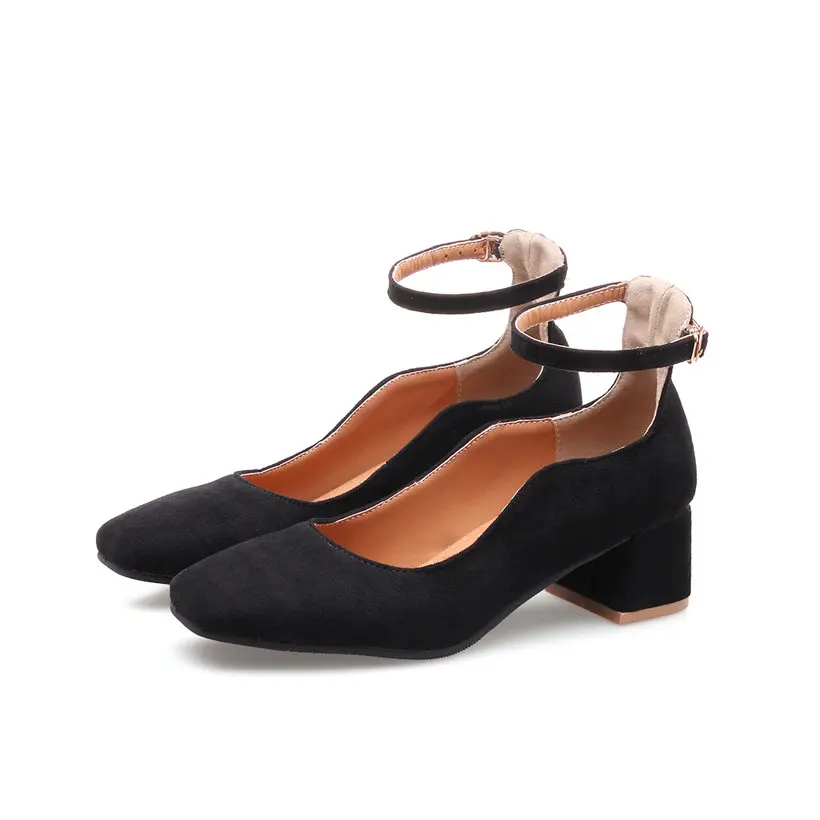 Туфли лодочки женские на среднем квадратном каблуке 5 см с ремешком