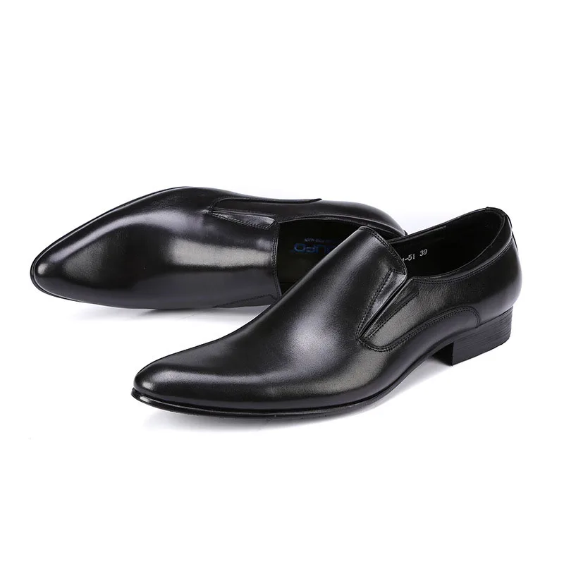 

2020 Classic Business Flat Shoes Men Designer Formal Dress Slip On Point Toe Genuine Leather Shoes Men's Wedding Party Shoes B05
