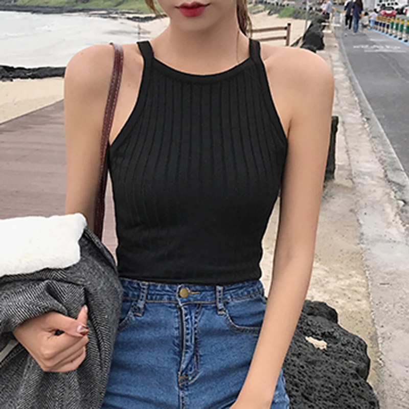 Женский ТРИКОТАЖНЫЙ УКОРОЧЕННЫЙ ТОП на бретельках облегающая трикотажная