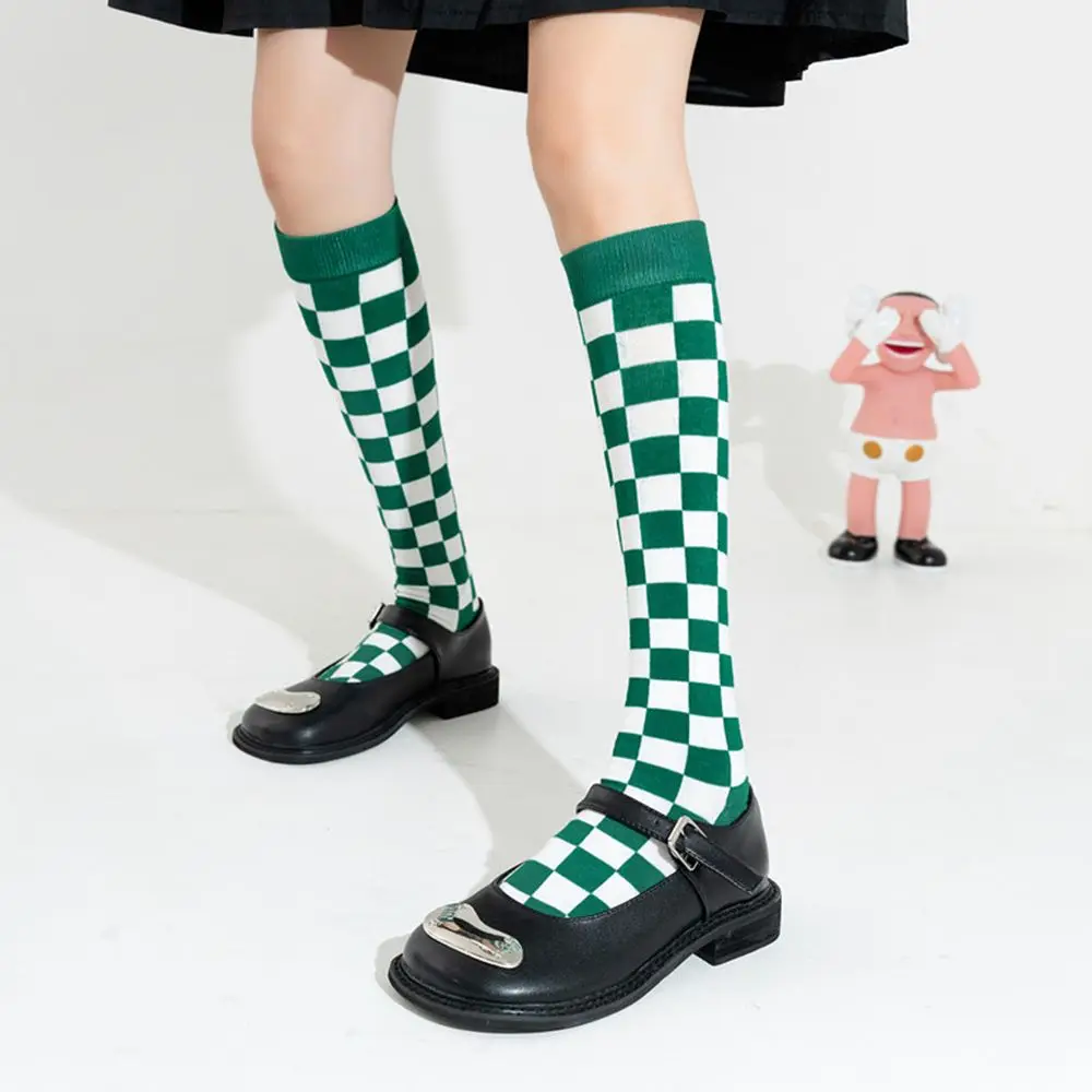 Женские хлопковые носки до колена модные повседневные в клетку стиле преппи