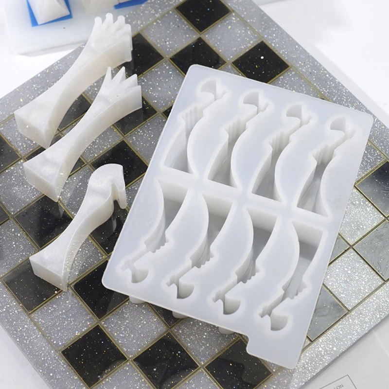 

2Pcs 3D Chess Pieces Resin Casting Molds Kit 3D Chess Checker Epoxy Mold Resin