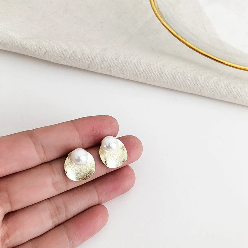 Модные Классические круглые металлические серьги-гвоздики с белым жемчугом