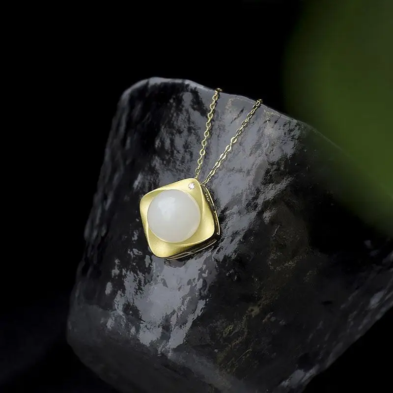 

2021 hot new style Natural Hetian Jade White Jade Pendant round Jade Pendant Necklace Birthday Gift Simple Jewelry Women