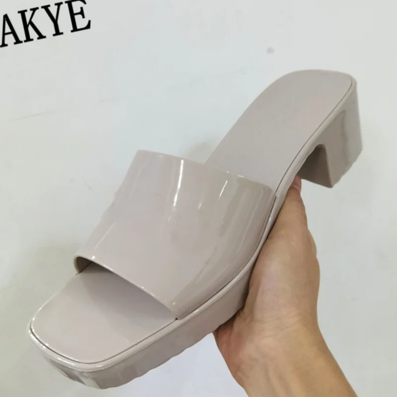 

New Thick sole platform Slides Jelly Mules Slippers Women Kitten heel PVC Outdoor Ladies Chunky heel beach Shoes Summer Sandals