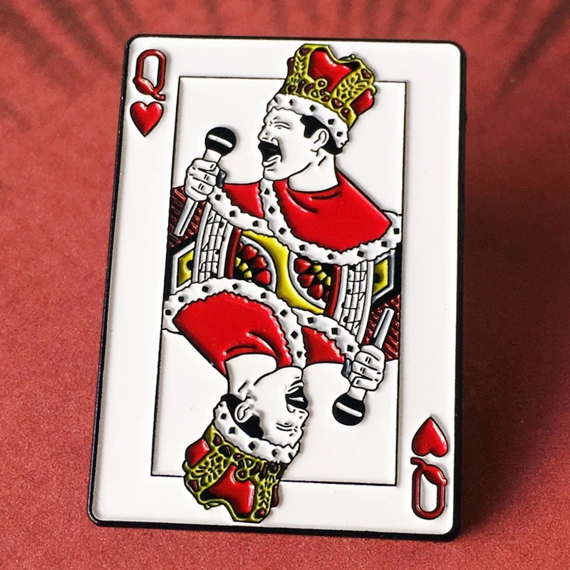 Металлическая эмалированная брошь в виде покера стиле рок-группы | Украшения и
